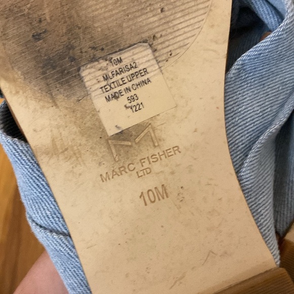 Marc Fisher Women’s Blue Slip On Sandals Size 10 - Picture 6 of 6